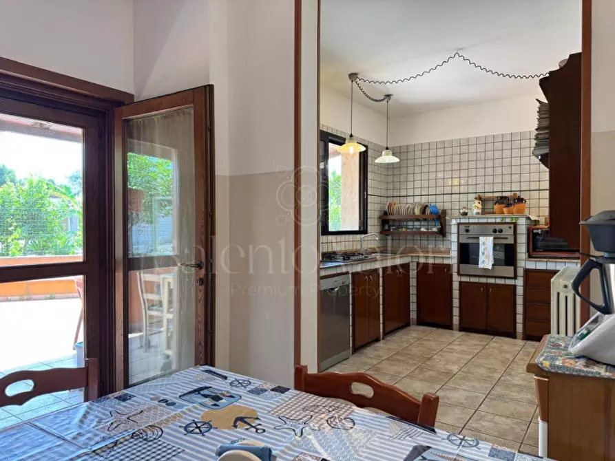 Immagine 49 di Villa in vendita  in Rischiazzi a Parabita