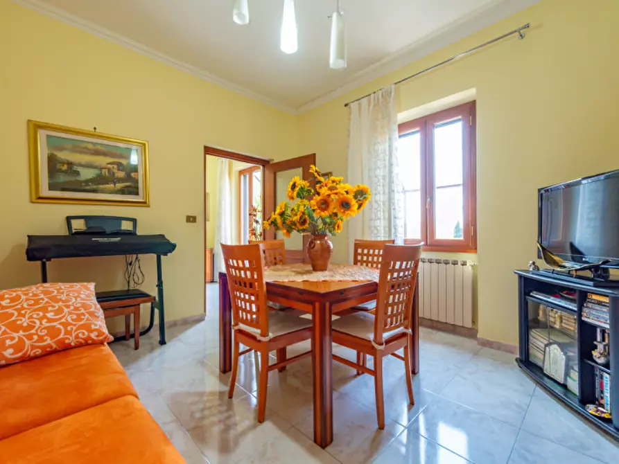 Immagine 2 di Villa in vendita  in Via Filippo Clementi 32 a Roma