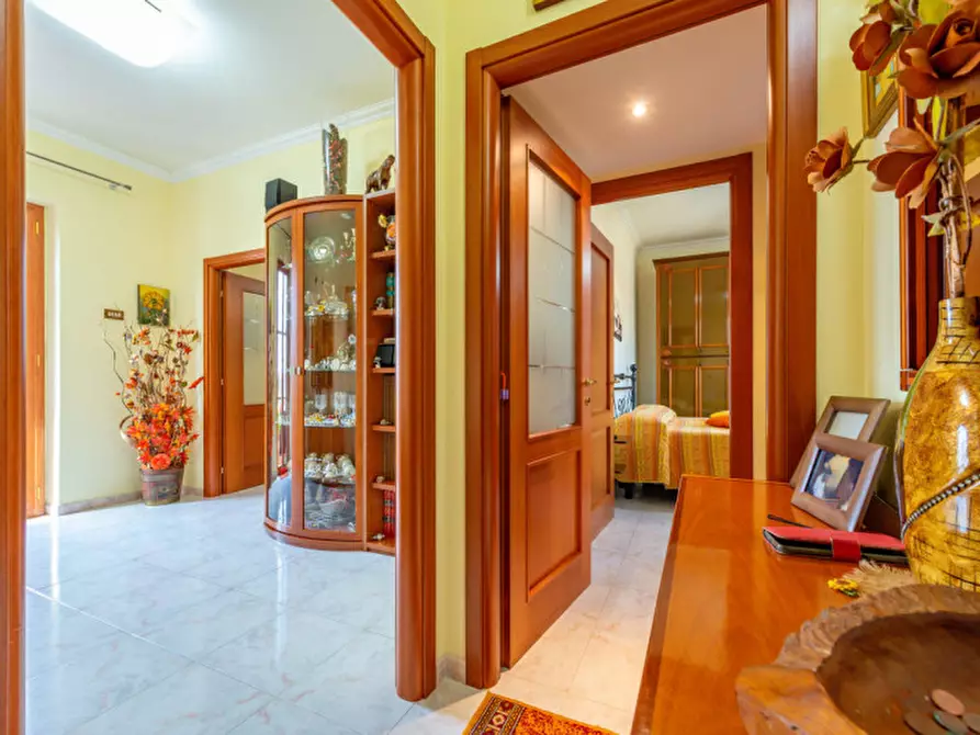 Immagine 5 di Villa in vendita  in Via Filippo Clementi 32 a Roma