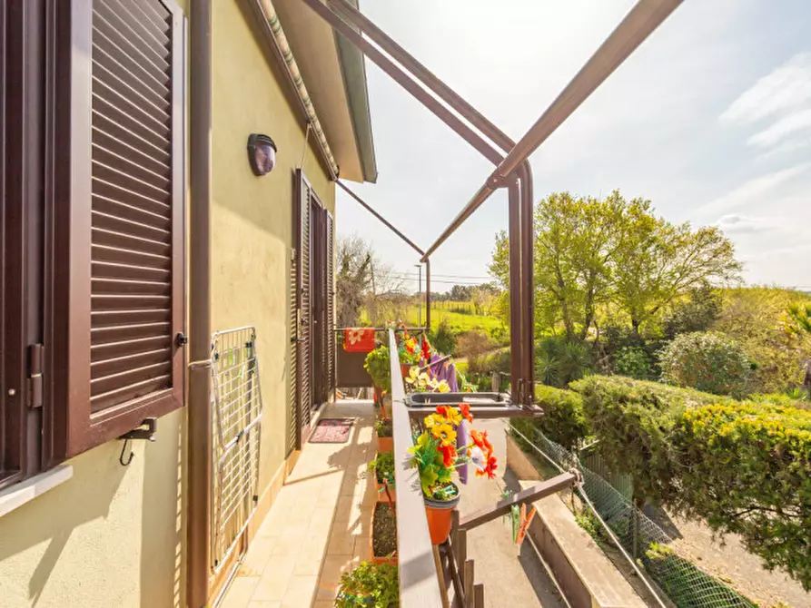 Immagine 21 di Villa in vendita  in Via Filippo Clementi 32 a Roma