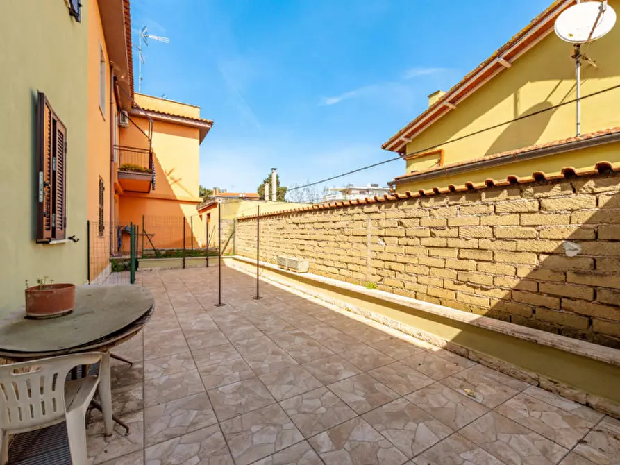 Immagine 43 di Villa in vendita  in Via Filippo Clementi 32 a Roma