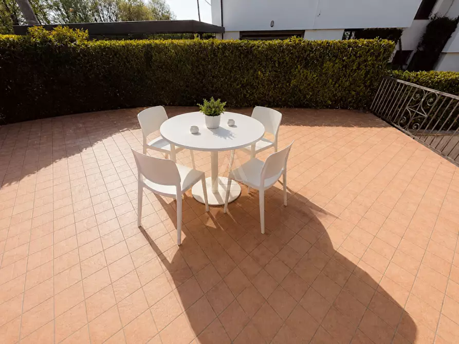 Immagine 2 di Casa bifamiliare in vendita  a Castelfranco Veneto