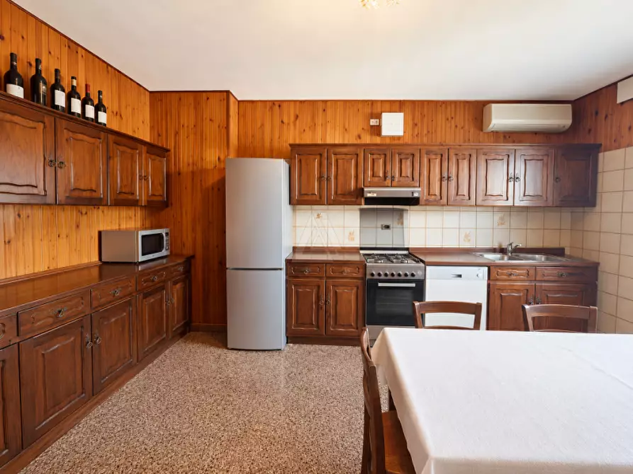 Immagine 3 di Casa bifamiliare in vendita  a Castelfranco Veneto