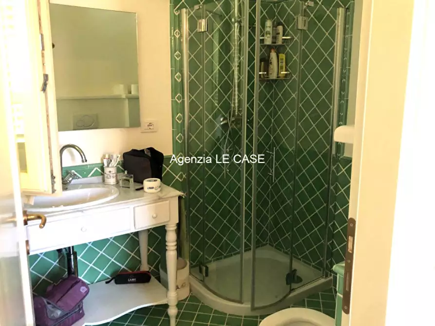 Immagine 15 di Villa in affitto  in via duca D'Aosta a Pietrasanta