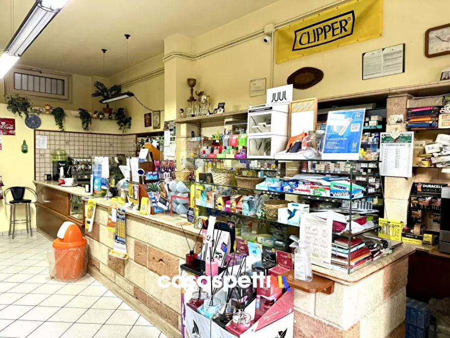 Immagine 8 di Negozio in vendita  in Corso Umberto I, 63 a Sava