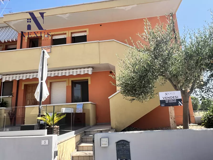 Immagine 1 di Appartamento in vendita  in Viale 1° Maggio a Trecastelli