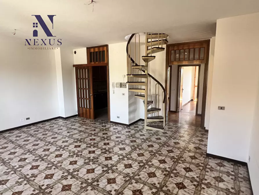 Immagine 5 di Appartamento in vendita  in Viale 1° Maggio a Trecastelli