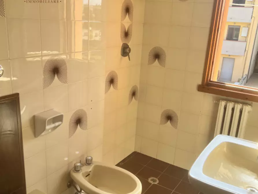 Immagine 12 di Appartamento in vendita  in Viale 1° Maggio a Trecastelli