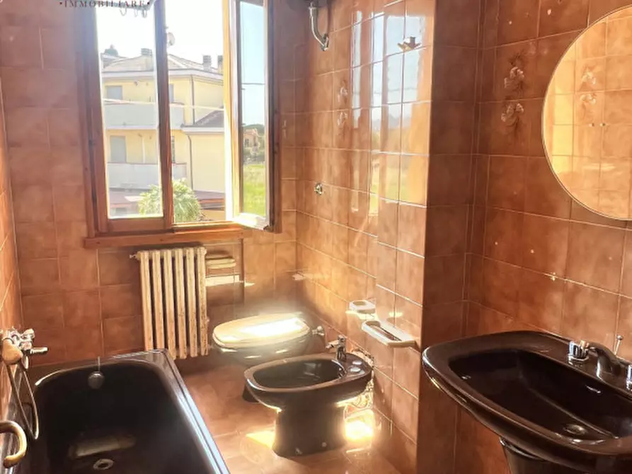 Immagine 15 di Appartamento in vendita  in Viale 1° Maggio a Trecastelli