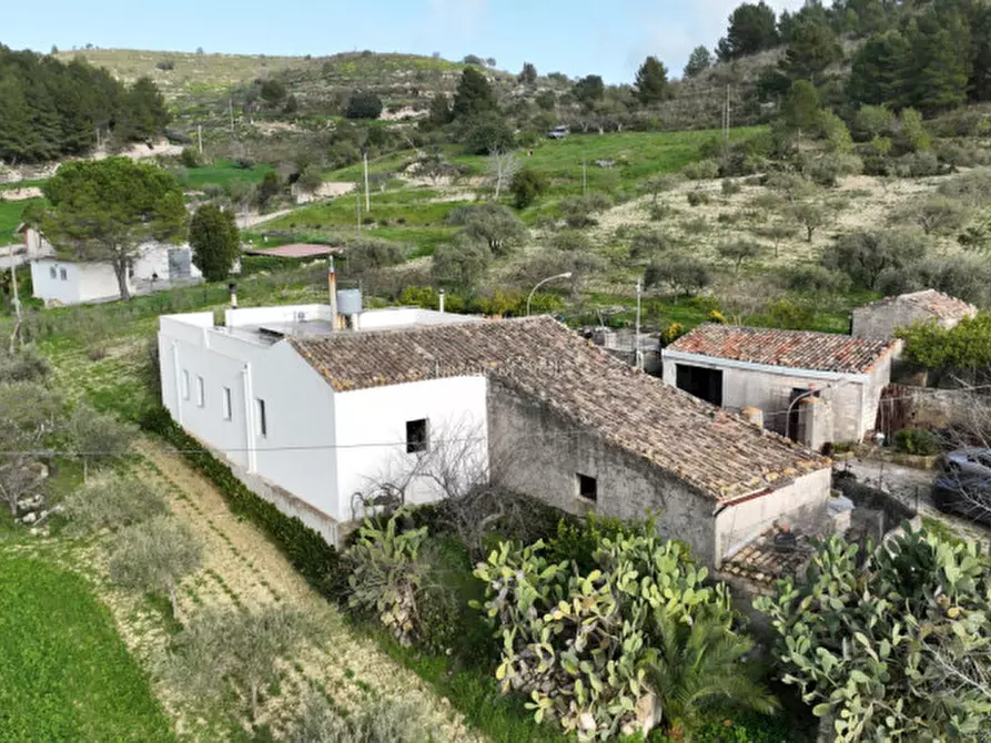 Immagine 28 di Casa indipendente in vendita  a Giarratana