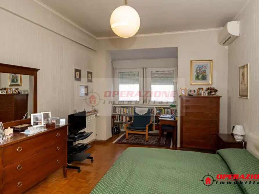 Immagine 25 di Appartamento in vendita  in Via Eutropio a Roma