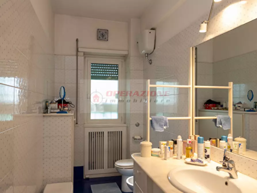 Immagine 28 di Appartamento in vendita  in Via Eutropio a Roma