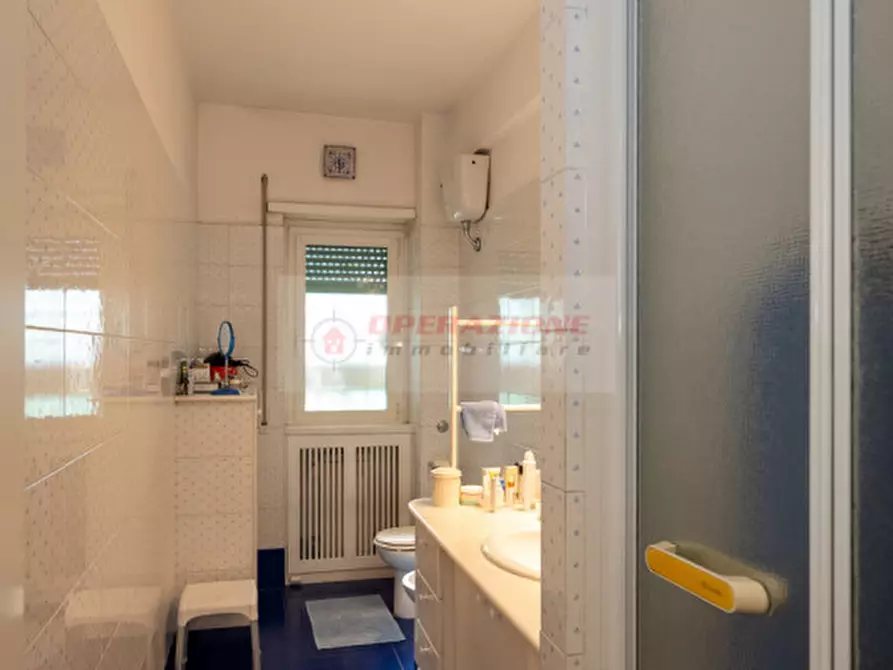 Immagine 29 di Appartamento in vendita  in Via Eutropio a Roma