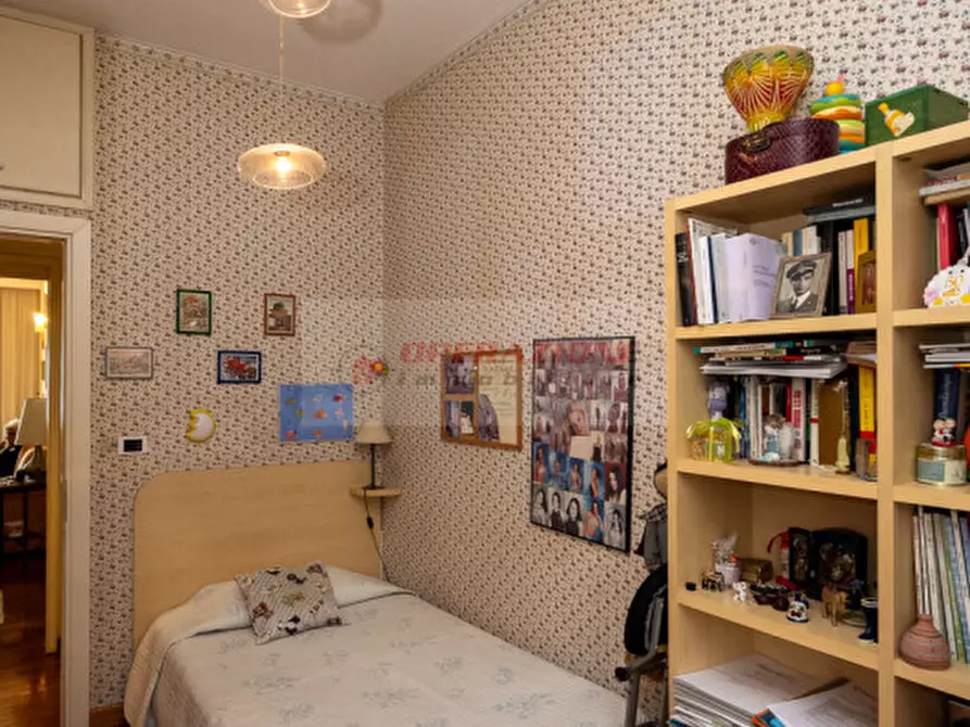 Immagine 35 di Appartamento in vendita  in Via Eutropio a Roma