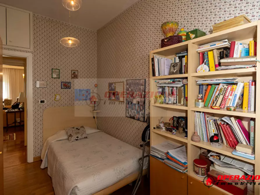 Immagine 36 di Appartamento in vendita  in Via Eutropio a Roma