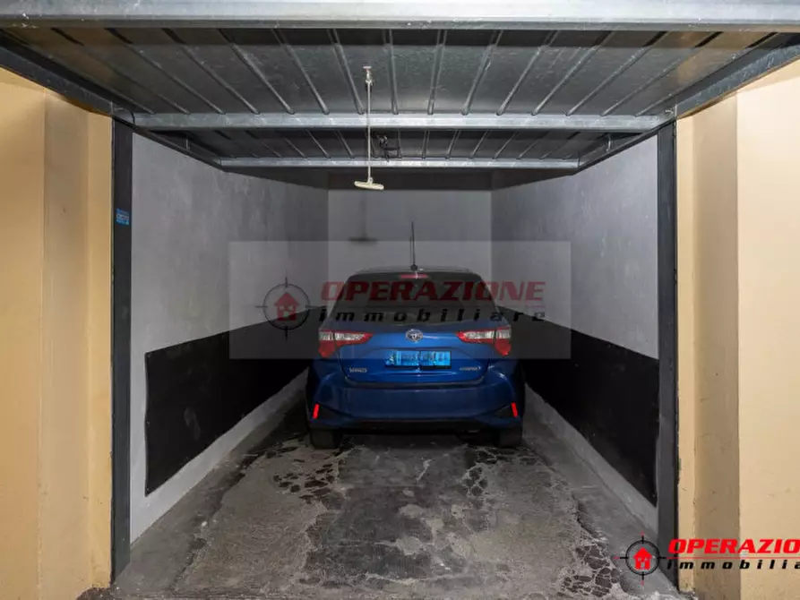 Immagine 42 di Appartamento in vendita  in Via Eutropio a Roma