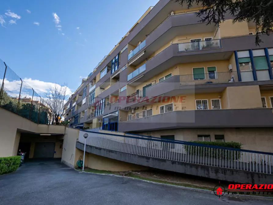 Immagine 44 di Appartamento in vendita  in Via Eutropio a Roma