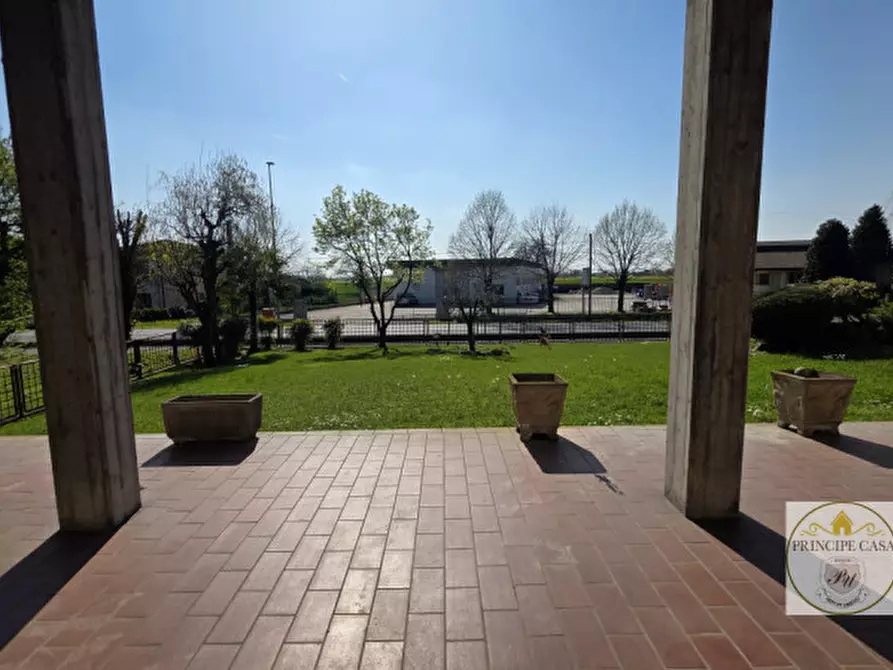 Immagine 26 di Villa in vendita  in Via Guglielmo Marconi a Borgo Veneto