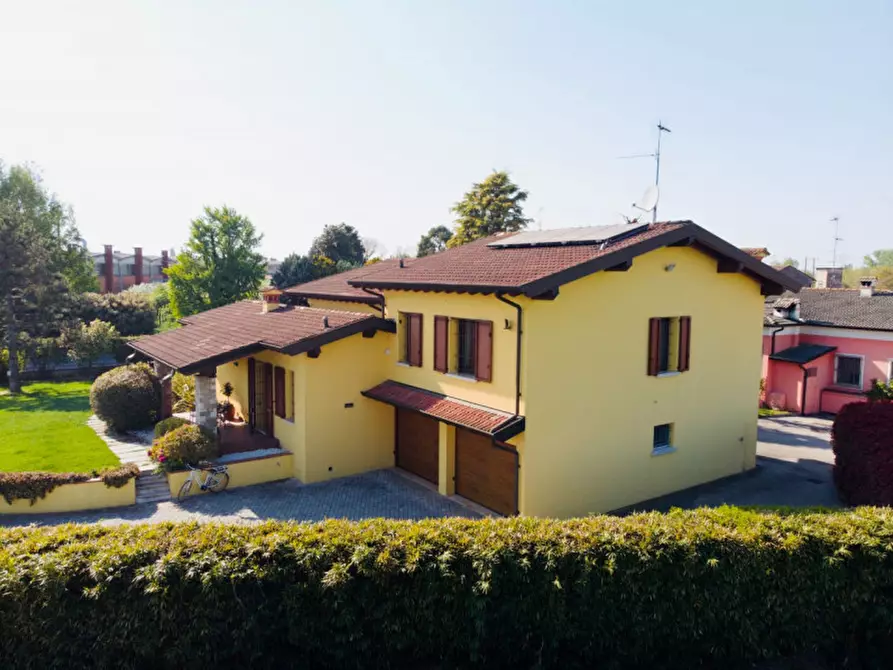 Immagine 6 di Villa in vendita  a Calvisano