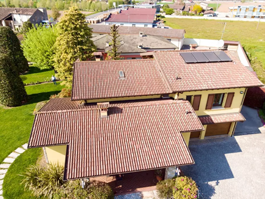 Immagine 8 di Villa in vendita  a Calvisano