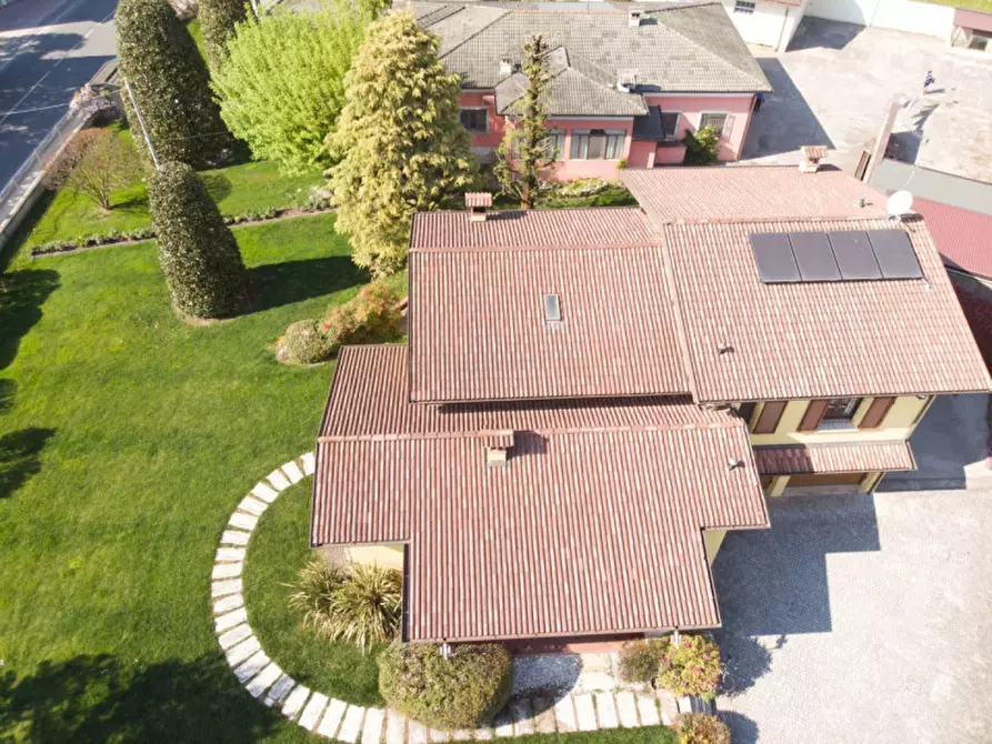 Immagine 9 di Villa in vendita  a Calvisano