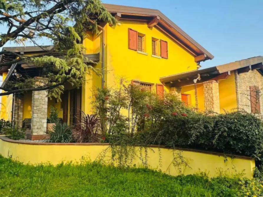 Immagine 13 di Villa in vendita  a Calvisano