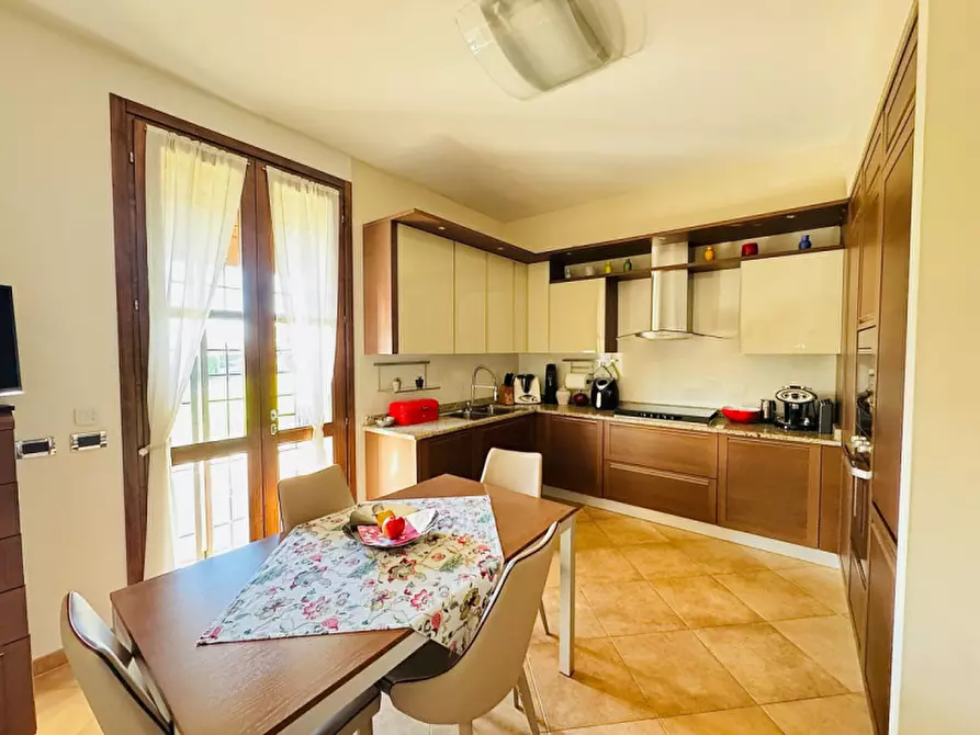 Immagine 23 di Villa in vendita  a Calvisano