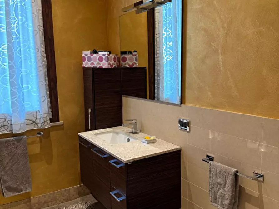 Immagine 28 di Villa in vendita  a Calvisano