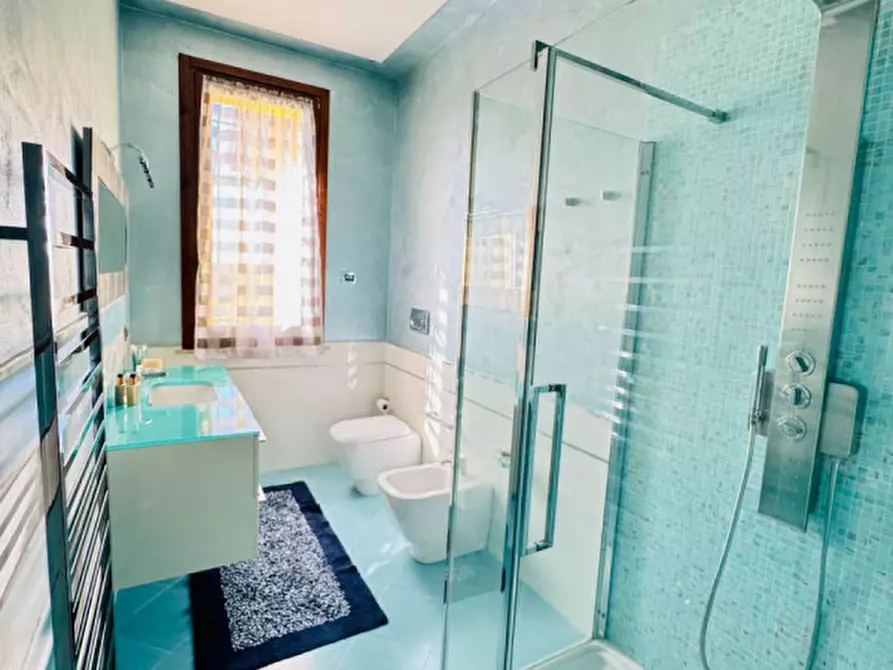 Immagine 35 di Villa in vendita  a Calvisano