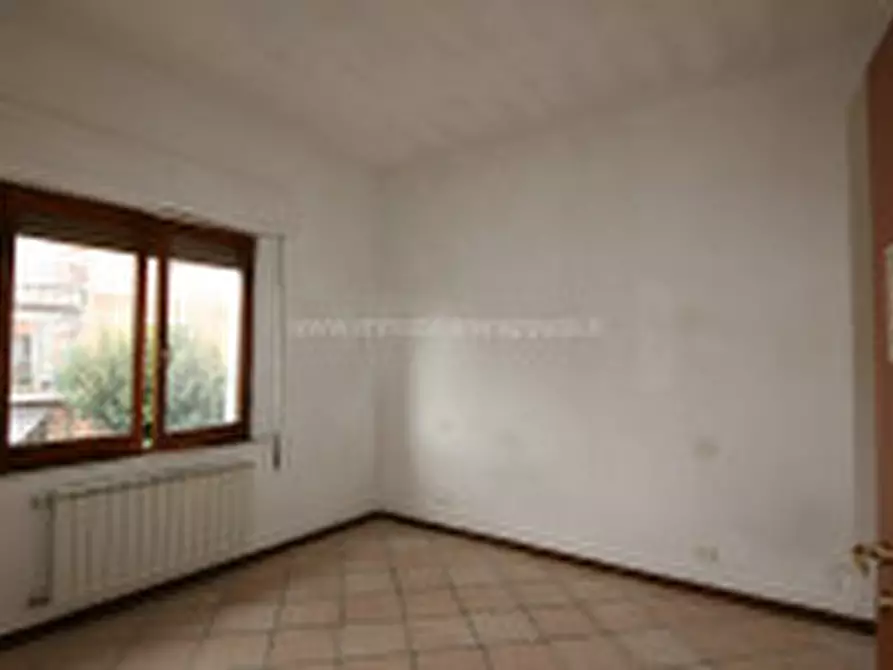 Immagine 2 di Appartamento in vendita  a Sinalunga