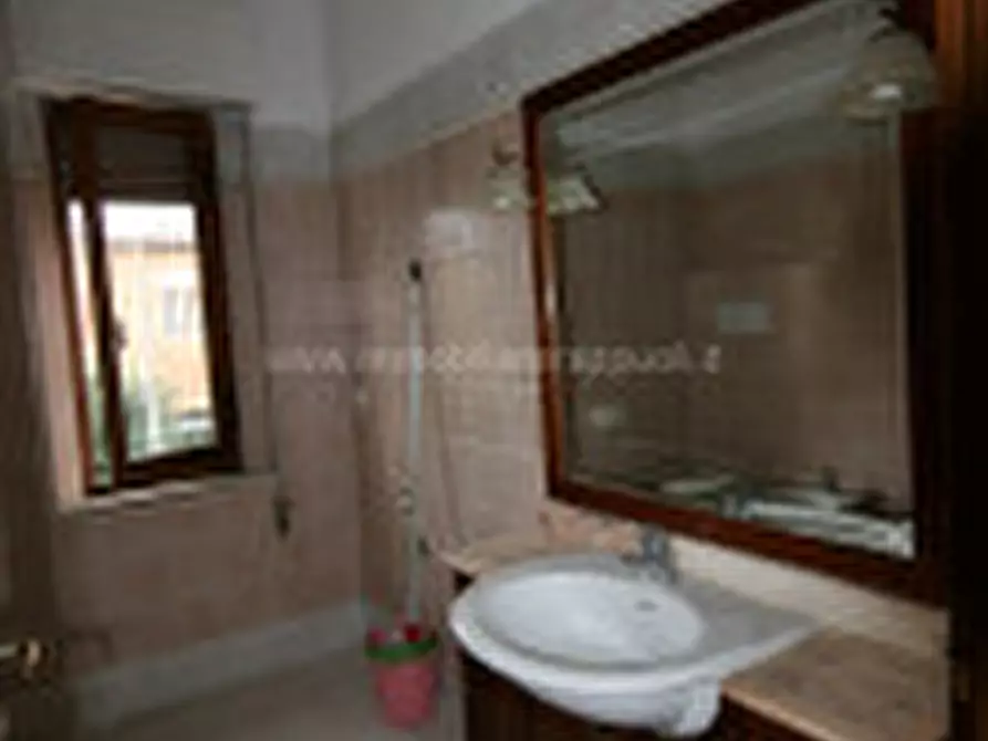 Immagine 6 di Appartamento in vendita  a Sinalunga