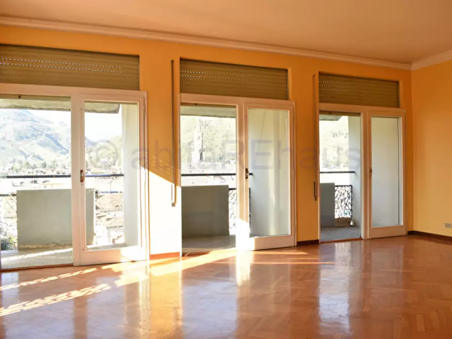 Immagine 4 di Appartamento in vendita  in Piazza Giuseppe Verdi - Giuseppe-Verdi-Platz a Bolzano