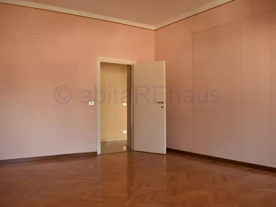 Immagine 17 di Appartamento in vendita  in Piazza Giuseppe Verdi - Giuseppe-Verdi-Platz a Bolzano