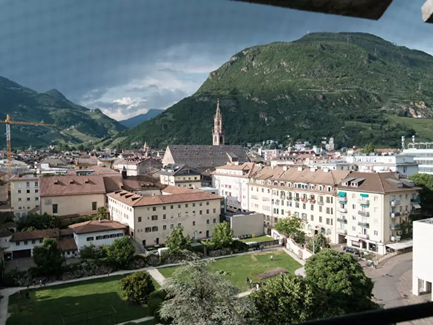 Immagine 25 di Appartamento in vendita  in Piazza Giuseppe Verdi - Giuseppe-Verdi-Platz a Bolzano