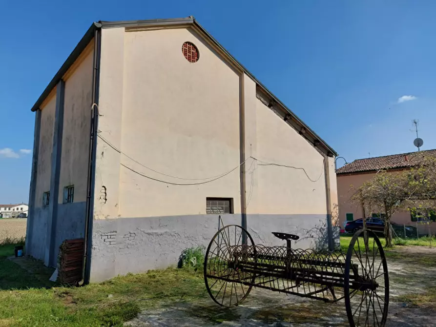 Immagine 3 di Casa bifamiliare in vendita  a San Bellino