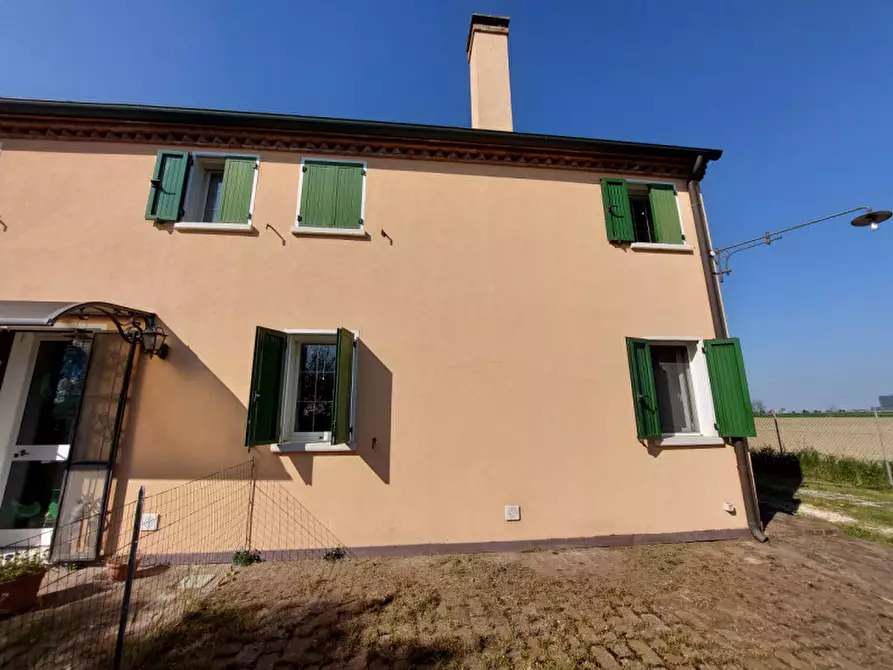 Immagine 4 di Casa bifamiliare in vendita  a San Bellino