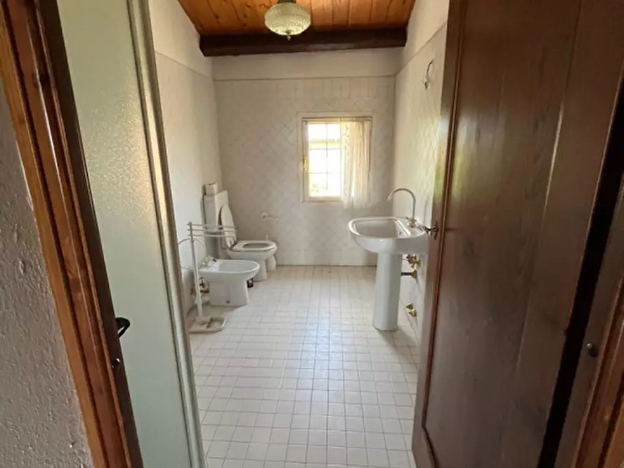 Immagine 10 di Casa bifamiliare in vendita  a San Bellino