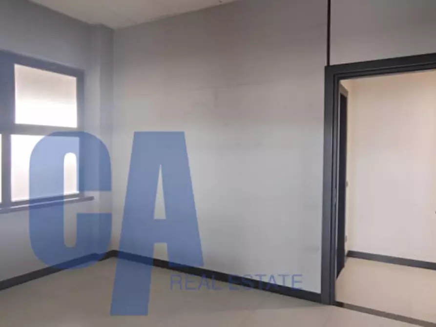 Immagine 8 di Laboratorio in vendita  in VIA FOGAZZARO A. a Cinisello Balsamo