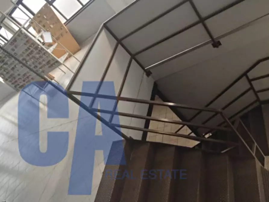 Immagine 9 di Laboratorio in vendita  in VIA FOGAZZARO A. a Cinisello Balsamo