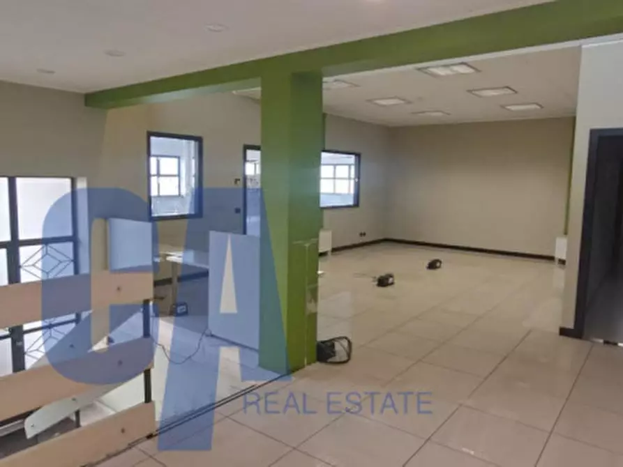 Immagine 11 di Laboratorio in vendita  in VIA FOGAZZARO A. a Cinisello Balsamo