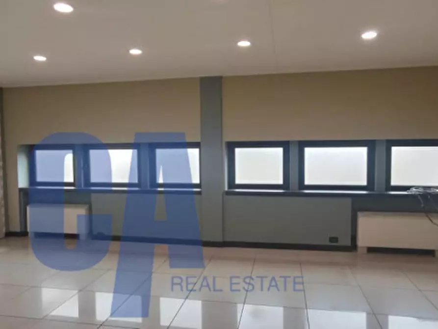 Immagine 13 di Laboratorio in vendita  in VIA FOGAZZARO A. a Cinisello Balsamo