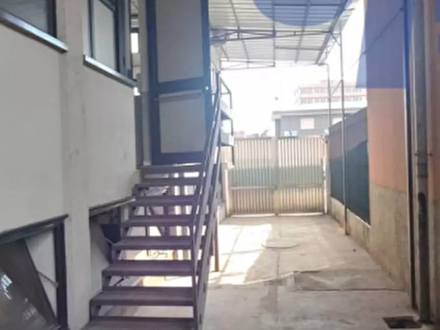 Immagine 18 di Laboratorio in vendita  in VIA FOGAZZARO A. a Cinisello Balsamo