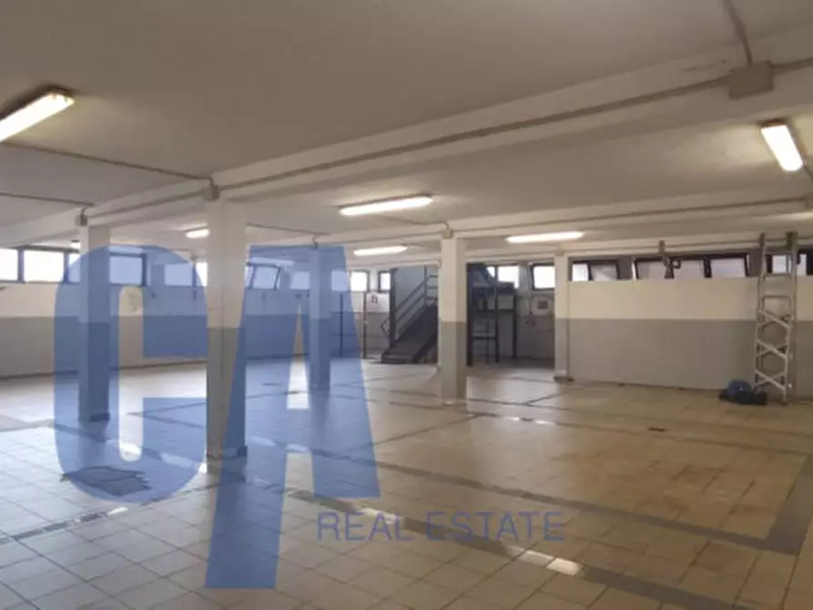 Immagine 21 di Laboratorio in vendita  in VIA FOGAZZARO A. a Cinisello Balsamo