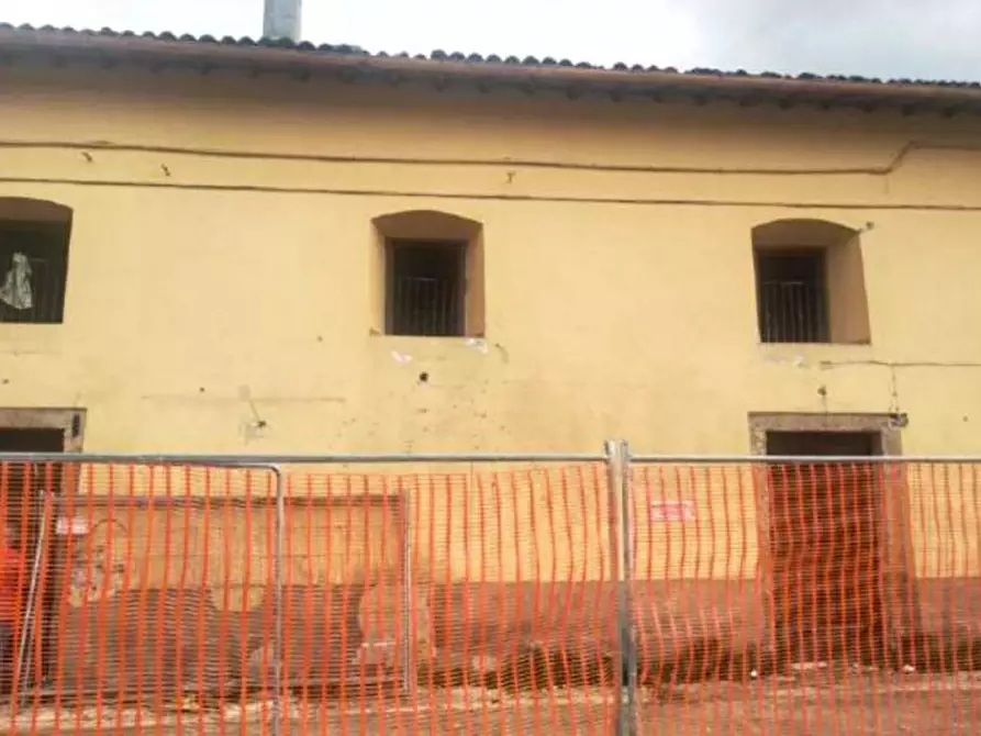 Immagine 4 di Hotel in vendita  in Via Ugo Foscolo, N. 12 e 12/A a Norcia