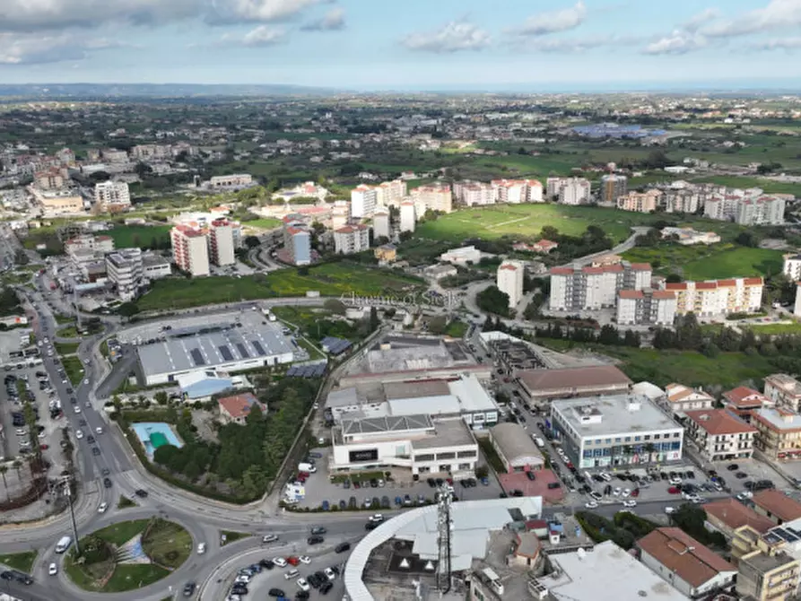 Immagine 8 di Negozio in vendita  in Via Sorda Sampieri a Modica