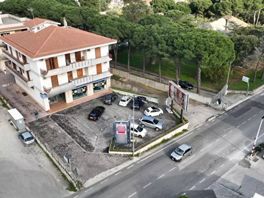 Immagine 15 di Negozio in vendita  in Via Sorda Sampieri a Modica