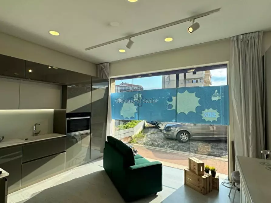 Immagine 24 di Negozio in vendita  in Via Sorda Sampieri a Modica