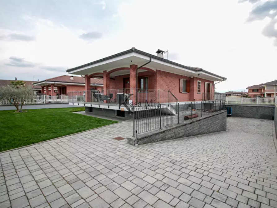 Immagine 2 di Villa in vendita  in Via Palestro 4 a San Giusto Canavese