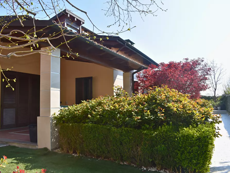 Immagine 2 di Casa bifamiliare in vendita  in Strada del Lazzaretto a Parma