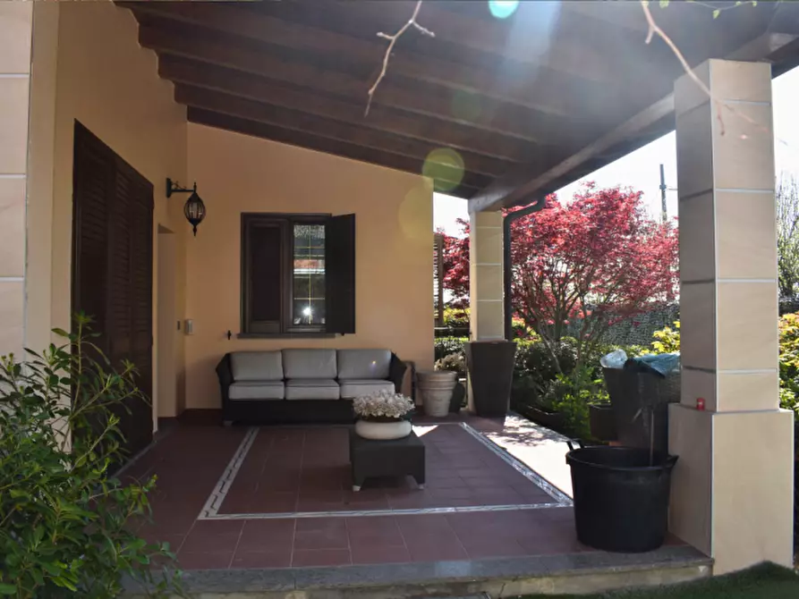 Immagine 4 di Casa bifamiliare in vendita  in Strada del Lazzaretto a Parma